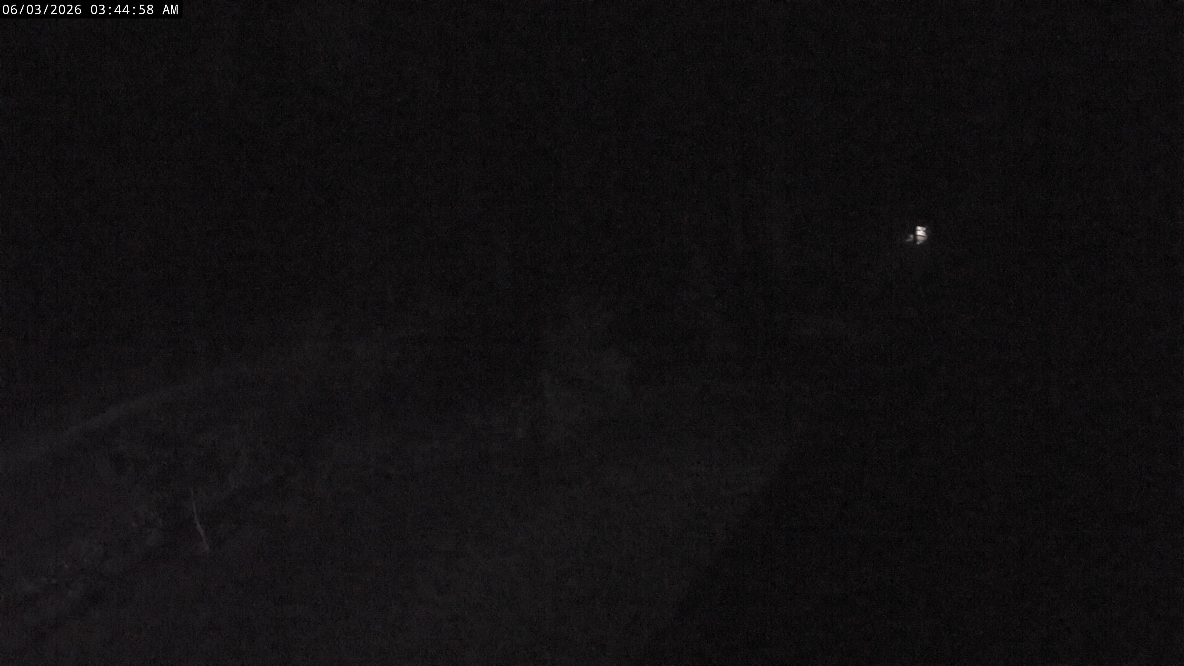 Loading new snow cam photo.  Wait 10-15 seconds to refresh again.